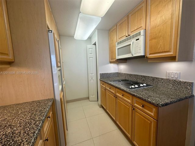 6001 N Ocean Dr 503, Hollywood, FL 33019