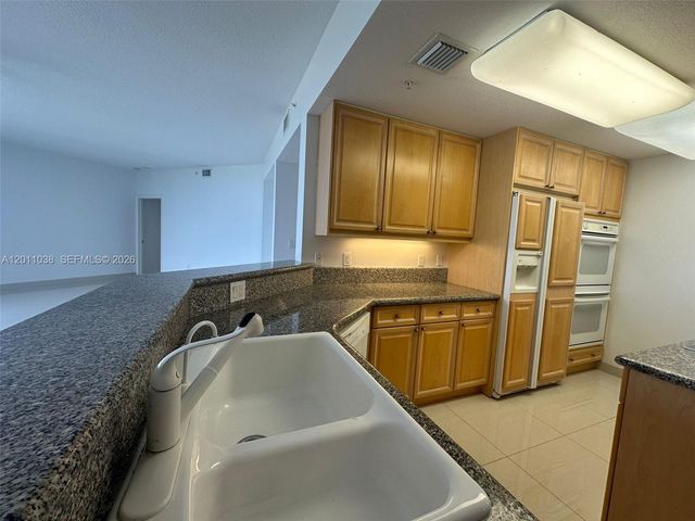 6001 N Ocean Dr 503, Hollywood, FL 33019