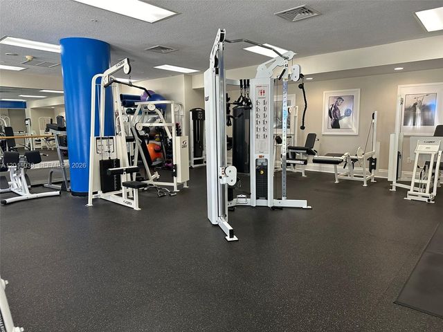 6001 N Ocean Dr 503, Hollywood, FL 33019