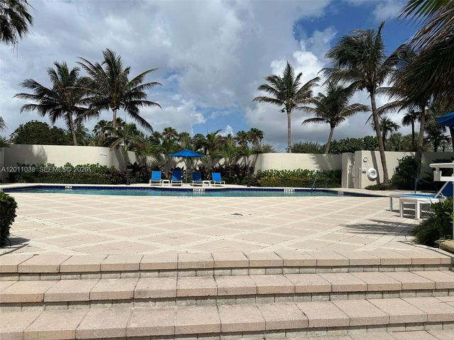 6001 N Ocean Dr 503, Hollywood, FL 33019
