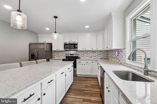 2129 HERBLEW RD, Warrington, PA 18976