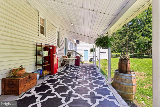 2129 HERBLEW RD, Warrington, PA 18976