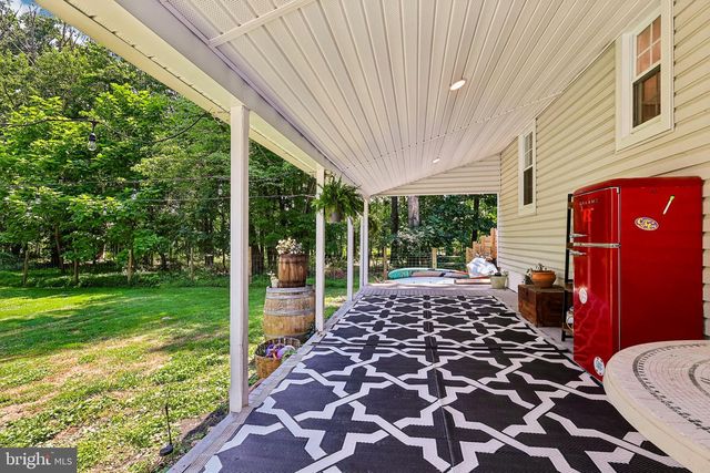 2129 HERBLEW RD, Warrington, PA 18976