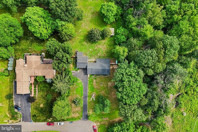 2129 HERBLEW RD, Warrington, PA 18976