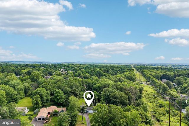 2129 HERBLEW RD, Warrington, PA 18976