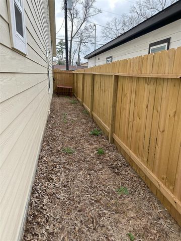 16625 E Lynbrook, Montgomery, TX 77316