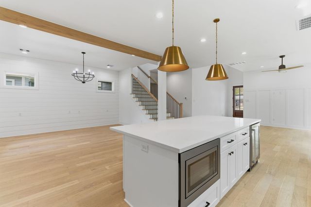 1005 Walton Street, Houston, TX 77009