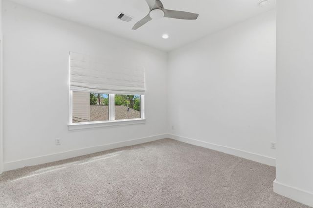 1005 Walton Street, Houston, TX 77009