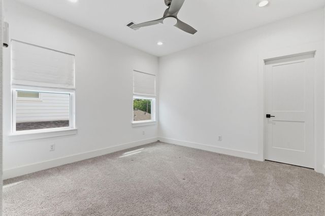 1005 Walton Street, Houston, TX 77009