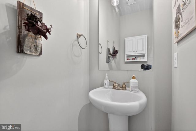 255 KINNEMAN RD, Abbottstown, PA 17301