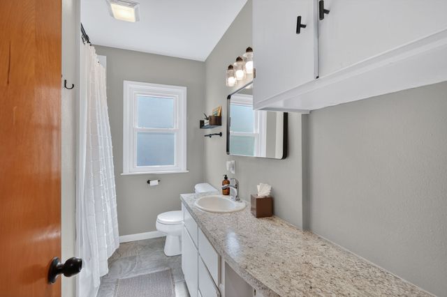 2614 53rd Street, Des Moines, IA 50310