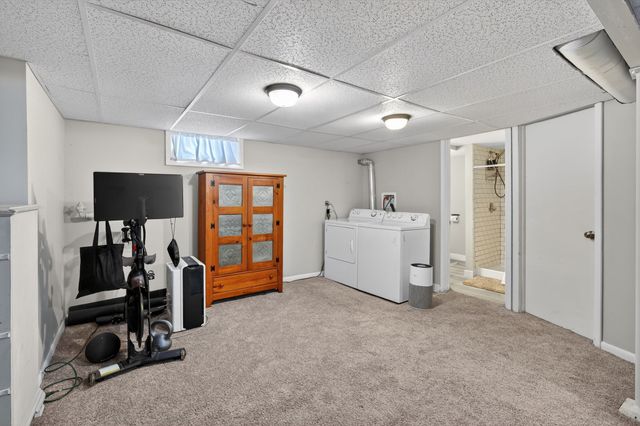 2614 53rd Street, Des Moines, IA 50310