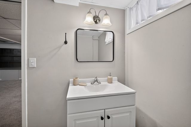 2614 53rd Street, Des Moines, IA 50310