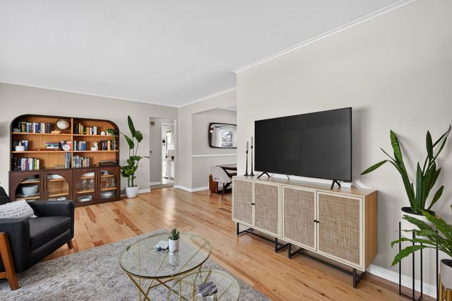 2614 53rd Street, Des Moines, IA 50310