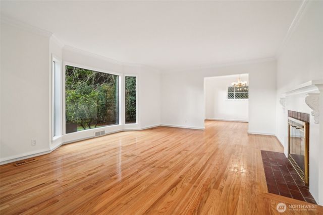 1114 2nd Avenue N, Seattle, WA 98109