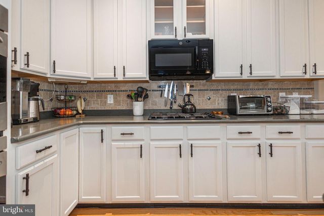 2394 ROSEMONT TER, Furlong, PA 18925