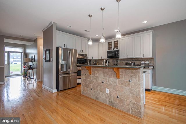 2394 ROSEMONT TER, Furlong, PA 18925