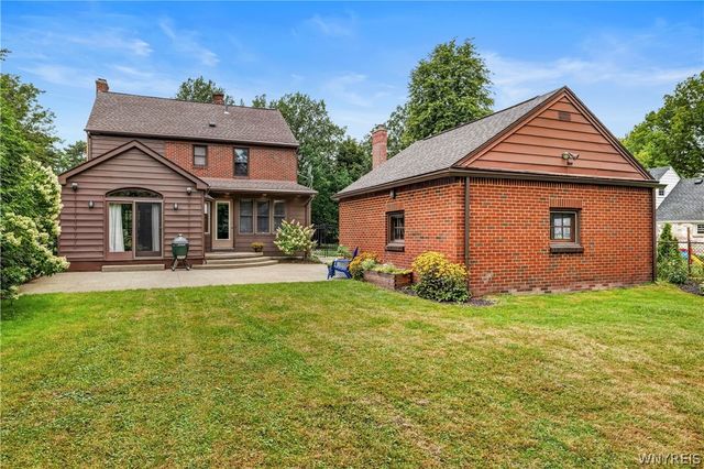 212 Brantwood Road, Amherst, NY 14226