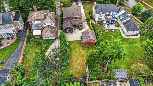 212 Brantwood Road, Amherst, NY 14226