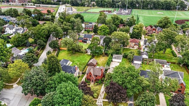212 Brantwood Road, Amherst, NY 14226