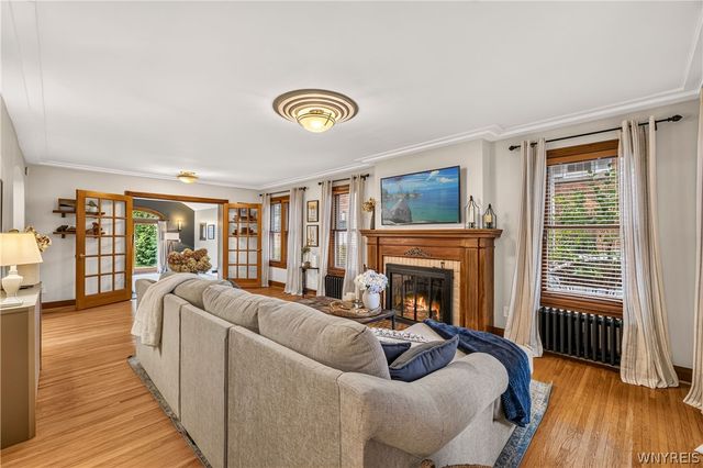 212 Brantwood Road, Amherst, NY 14226