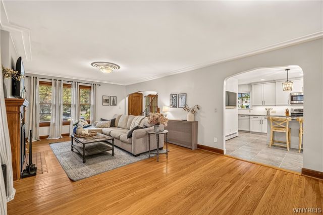 212 Brantwood Road, Amherst, NY 14226