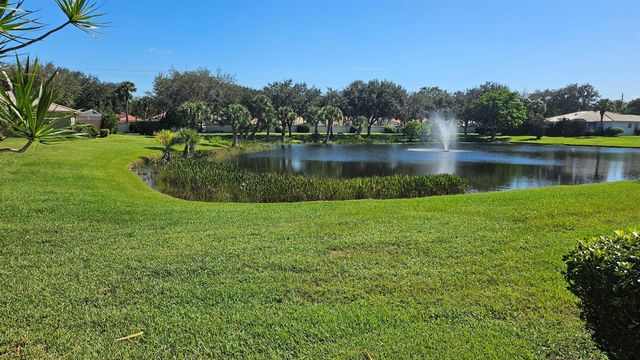 9628 Crescent View Drive N, Boynton Beach, FL 33437