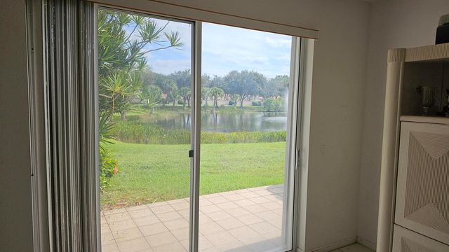 9628 Crescent View Drive N, Boynton Beach, FL 33437