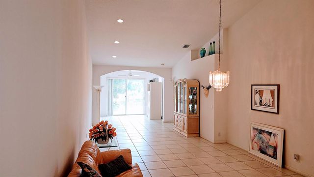9628 Crescent View Drive N, Boynton Beach, FL 33437