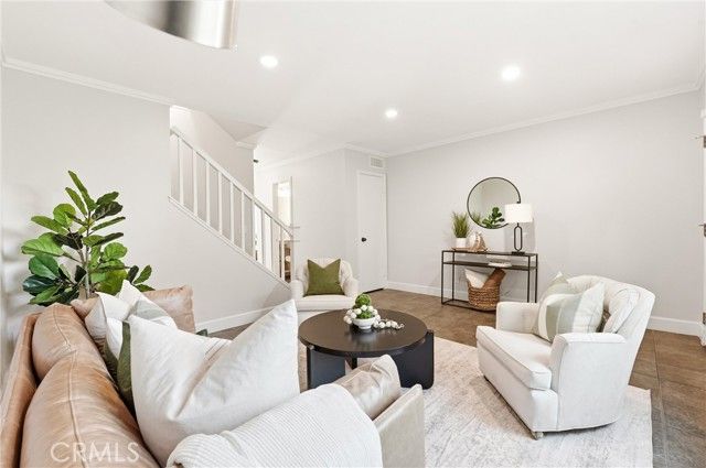 11960 Gloxinia, Fountain Valley, CA 92708