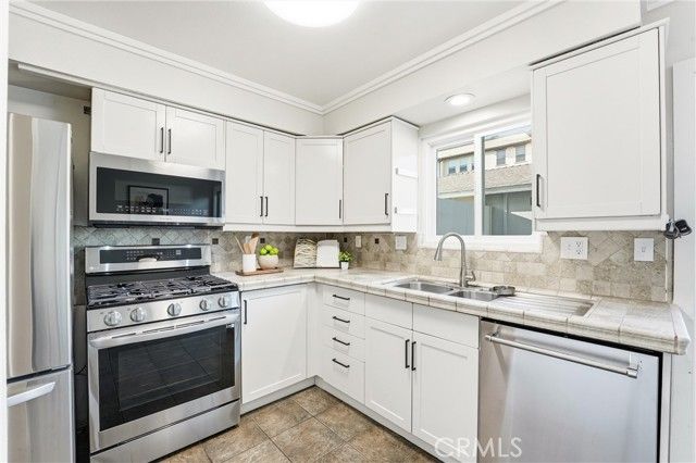 11960 Gloxinia, Fountain Valley, CA 92708