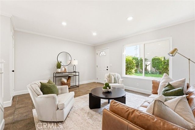 11960 Gloxinia, Fountain Valley, CA 92708