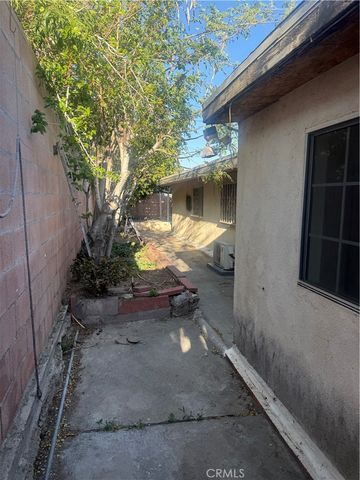 822 E.VIRGINIA ST., Rialto, CA 92376