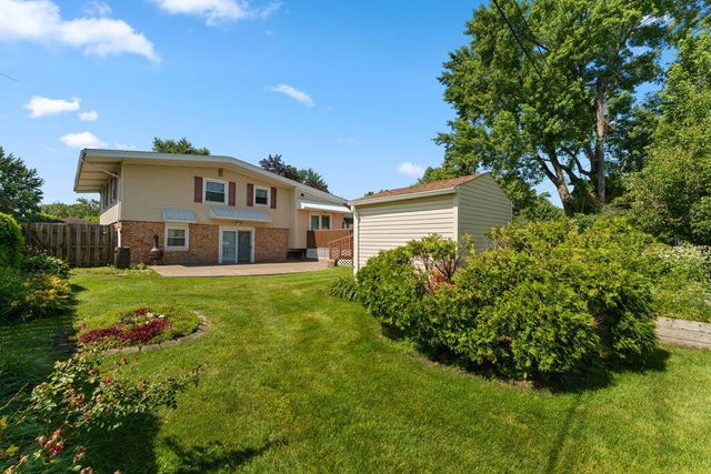 3650 E 34th Place, Hobart, IN 46342
