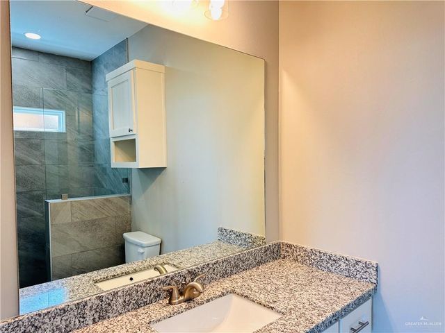 2400 E San Andrea Street 3, Edinburg, TX 78542