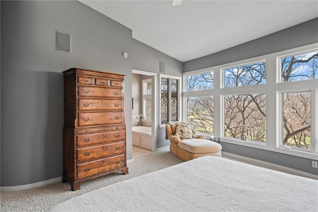 254 Arapahoe Circle E, Lake Quivira, KS 66217