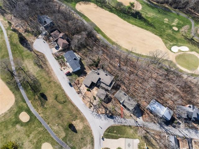 254 Arapahoe Circle E, Lake Quivira, KS 66217