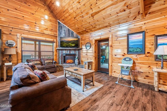 1108 Antelope Way, Sevierville, TN 37876