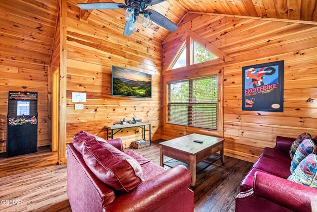 1108 Antelope Way, Sevierville, TN 37876