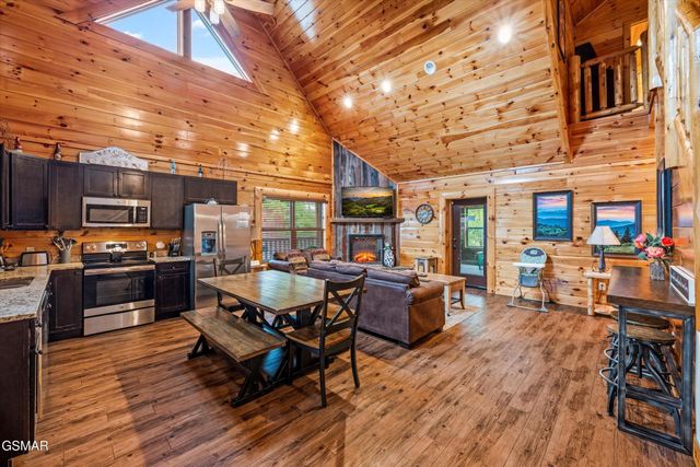 1108 Antelope Way, Sevierville, TN 37876