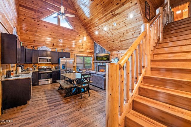 1108 Antelope Way, Sevierville, TN 37876