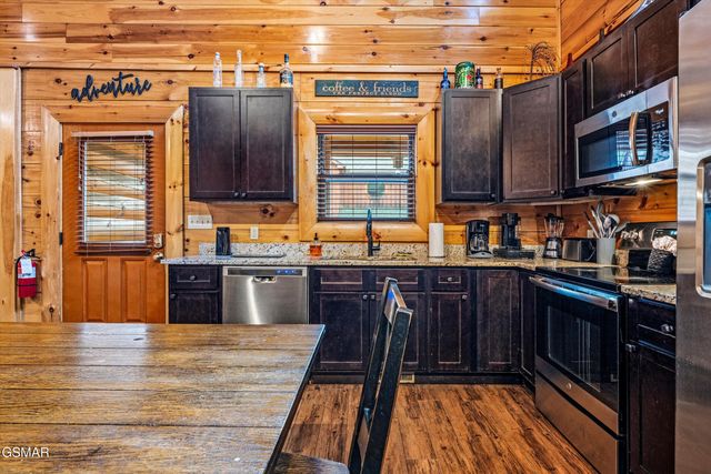 1108 Antelope Way, Sevierville, TN 37876