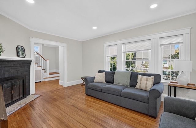 118 Carroll Ave, Brockton, MA 02301
