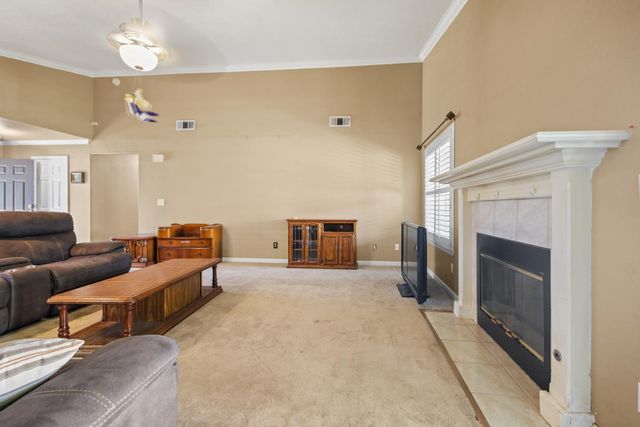 269 E Century Blvd, Lodi, CA 95240