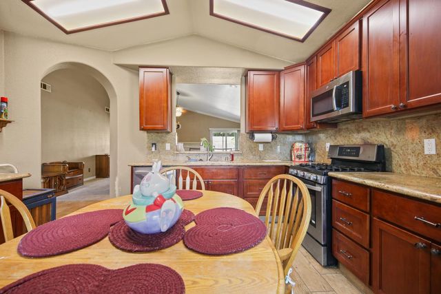 269 E Century Blvd, Lodi, CA 95240
