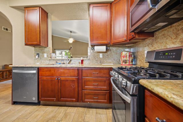 269 E Century Blvd, Lodi, CA 95240