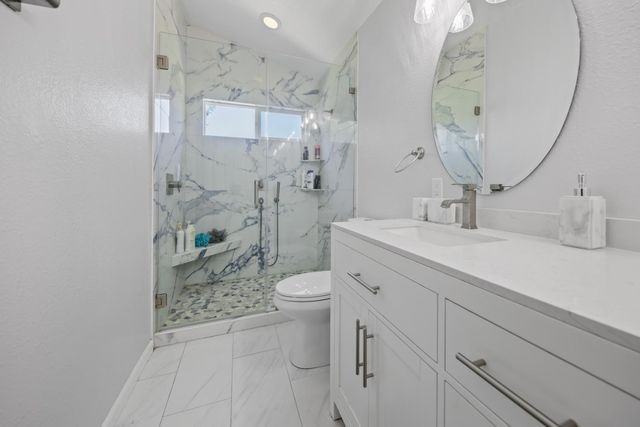 269 E Century Blvd, Lodi, CA 95240