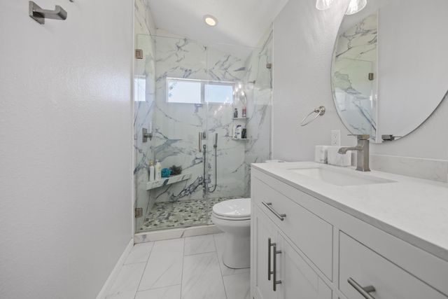 269 E Century Blvd, Lodi, CA 95240