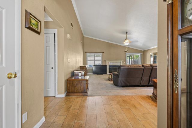 269 E Century Blvd, Lodi, CA 95240