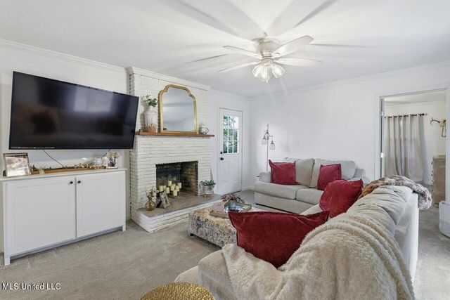 902 E College Street, Clinton, MS 39056